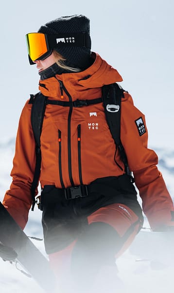 Takki värityksellä, joka on saanut inspiraationsa Montec Naiset:sta